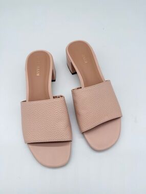 Cole Haan
Calli Single Band Block Heel
Slide Sandal